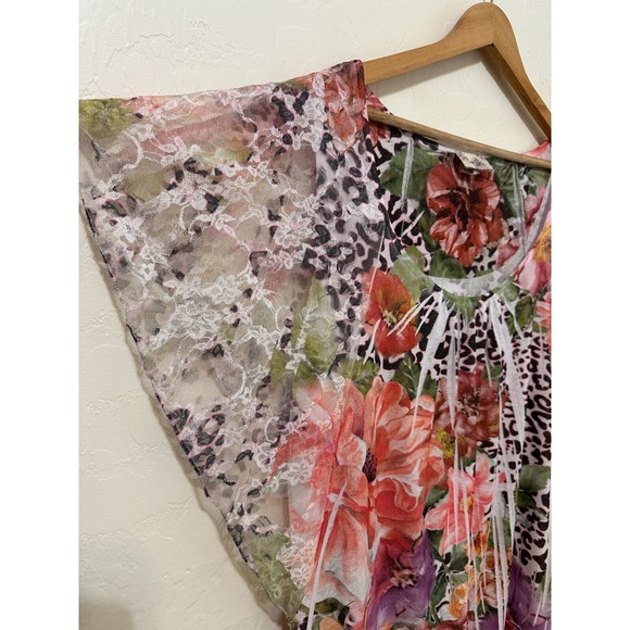 Lavish Plus Womans Top Size 2X Y2K Animal Print Beachy Hawaiian Travel Office - Picture 9 of 9